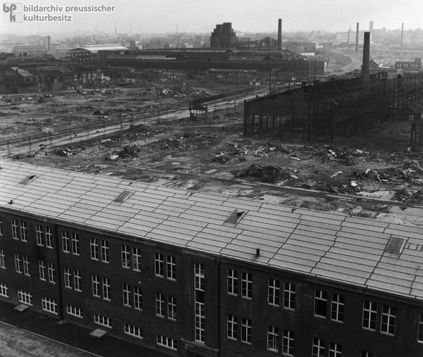 Die zerstörten und demontierten Krupp-Werke in Essen (1947)
